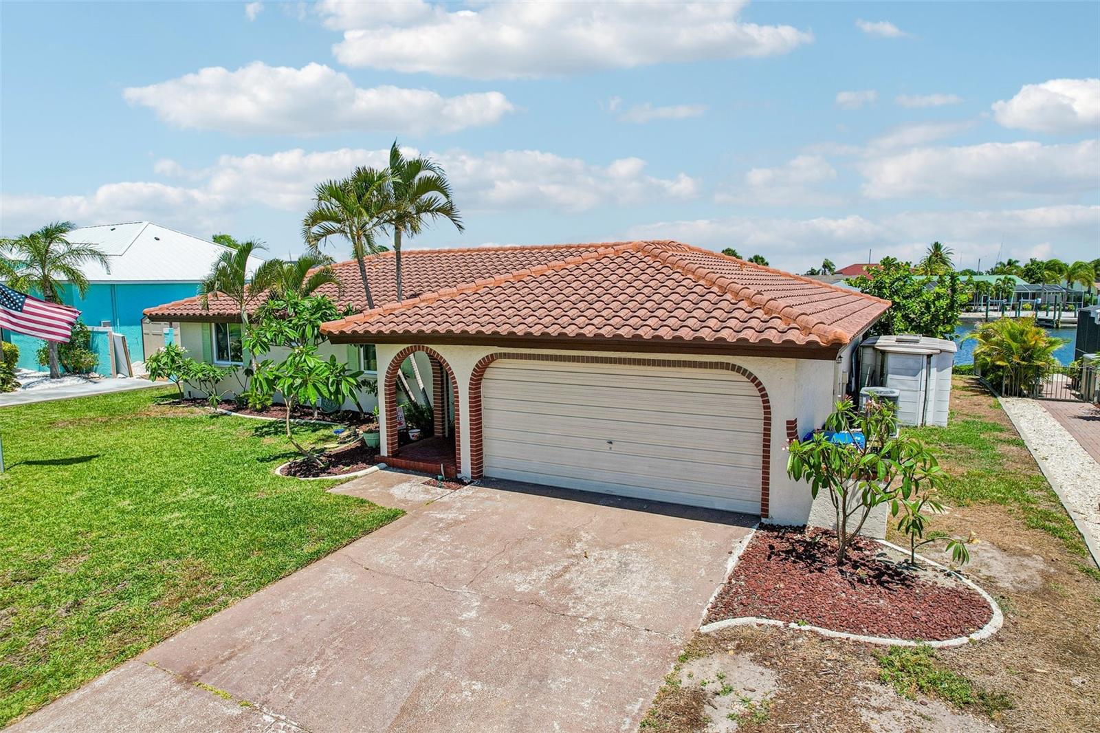 801 FLAMINGO DR, APOLLO BEACH, FL, 33572