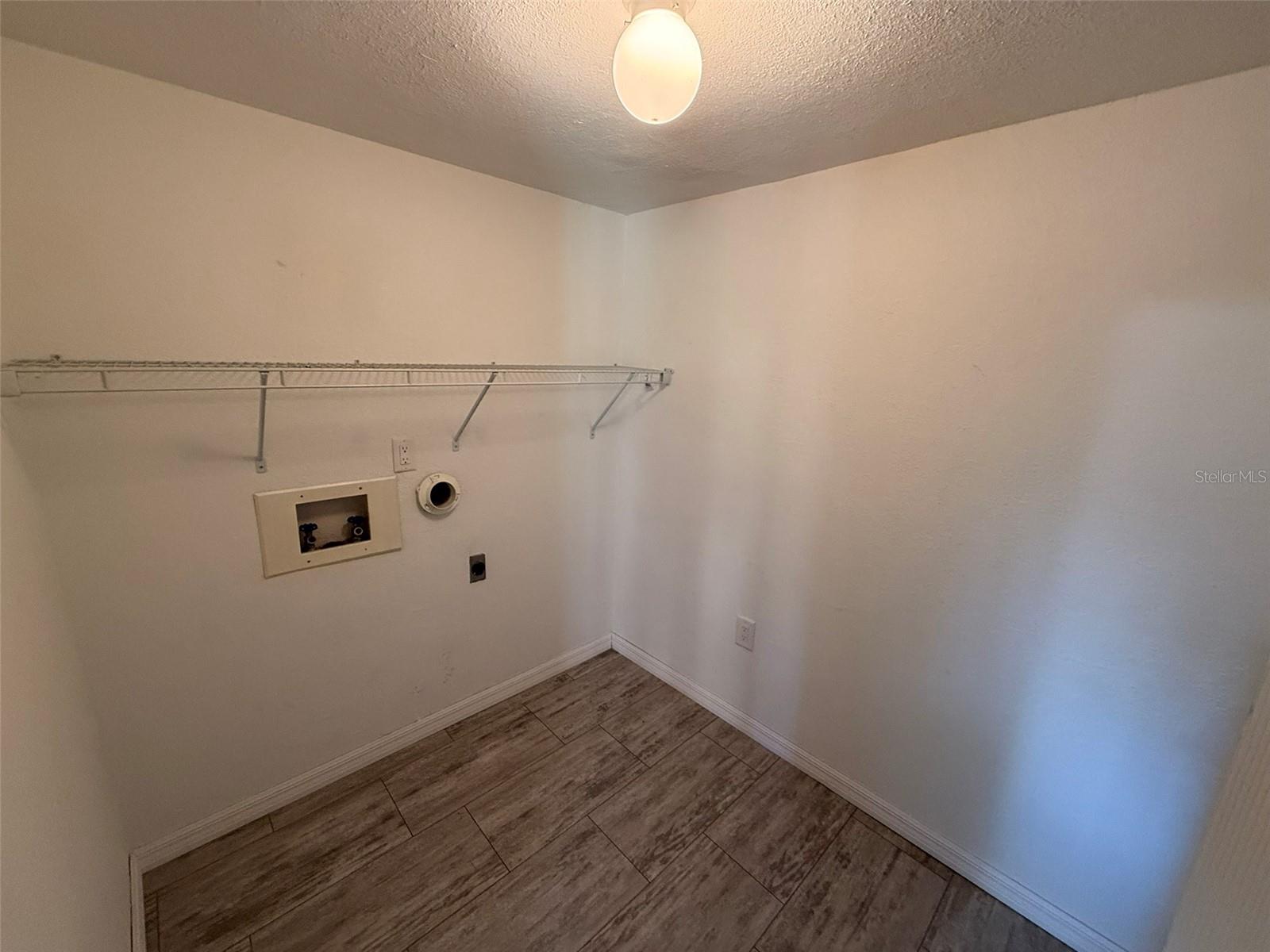 1836 N CRYSTAL LAKE DR #64, LAKELAND, FL, 33801