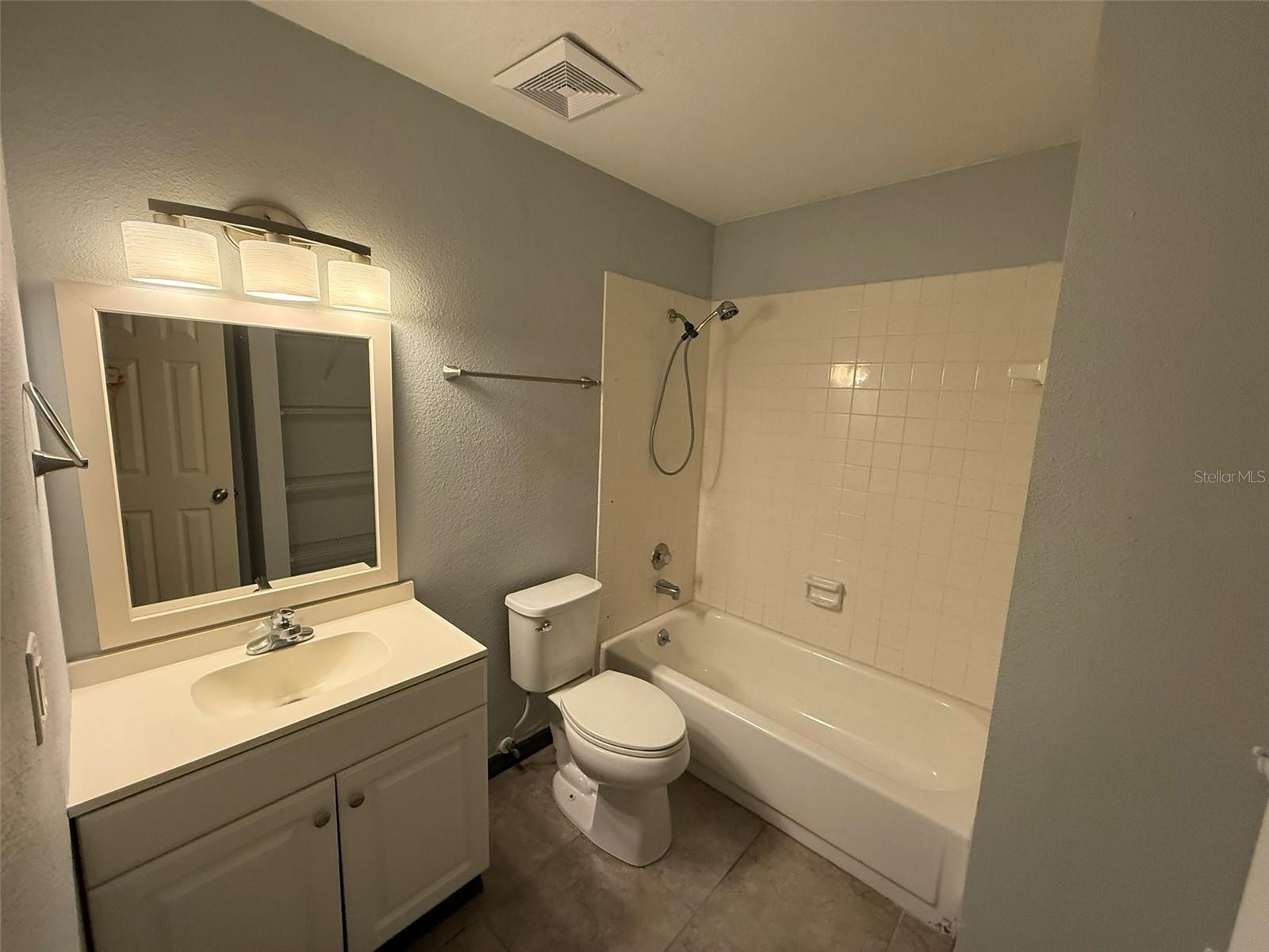 1836 N CRYSTAL LAKE DR #64, LAKELAND, FL, 33801