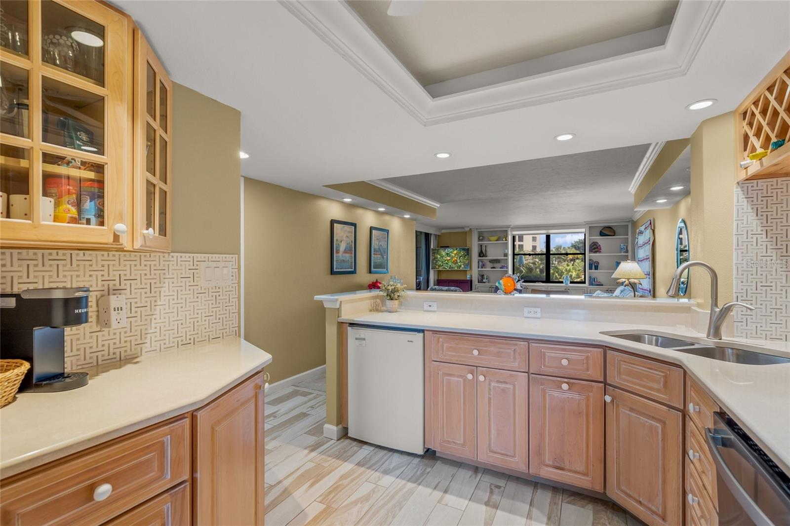 5780 MIDNIGHT PASS RD #B105, SARASOTA, FL, 34242