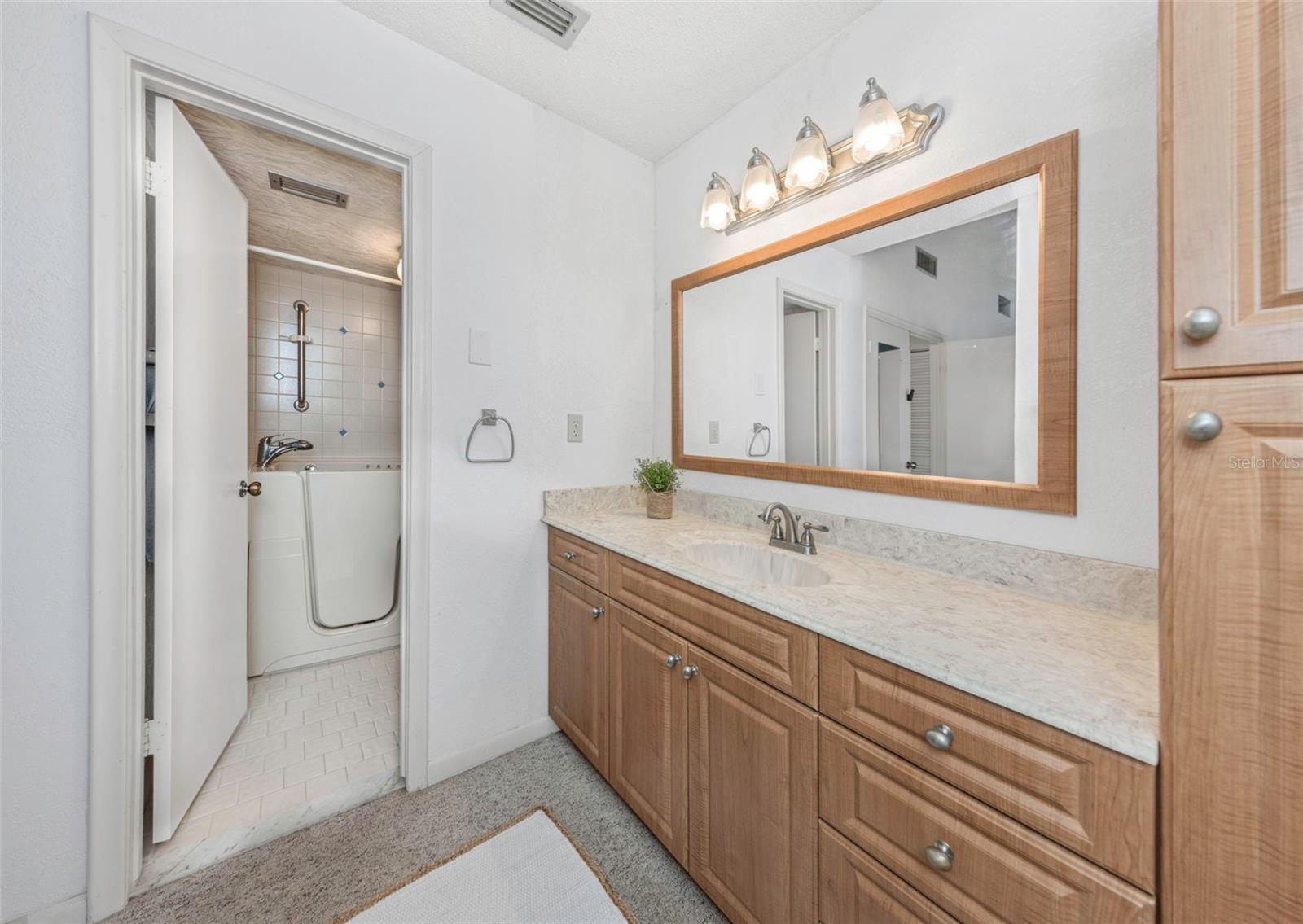 5650 ESCONDIDA BLVD S, ST PETERSBURG, FL, 33715