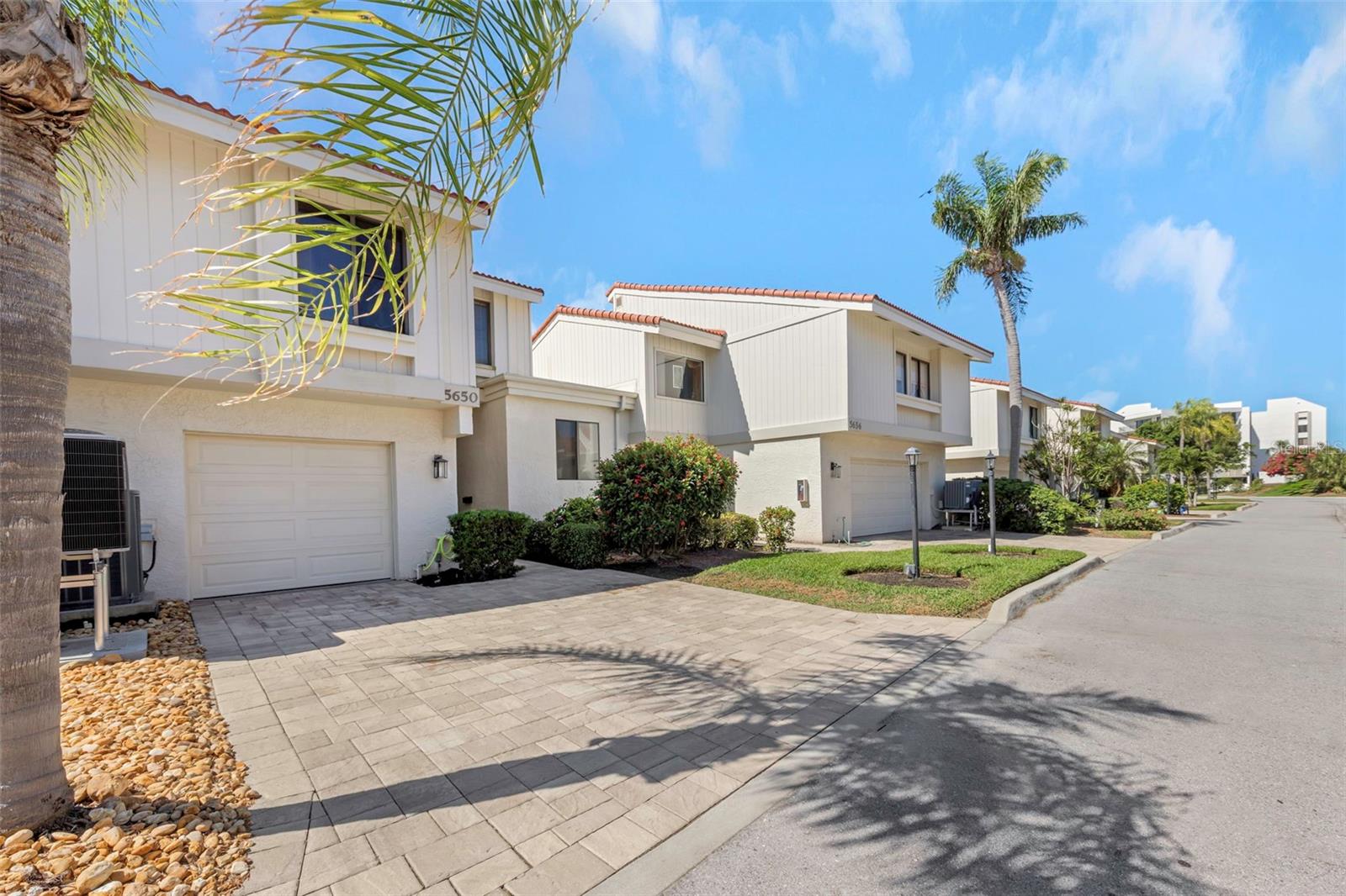 5650 ESCONDIDA BLVD S, ST PETERSBURG, FL, 33715