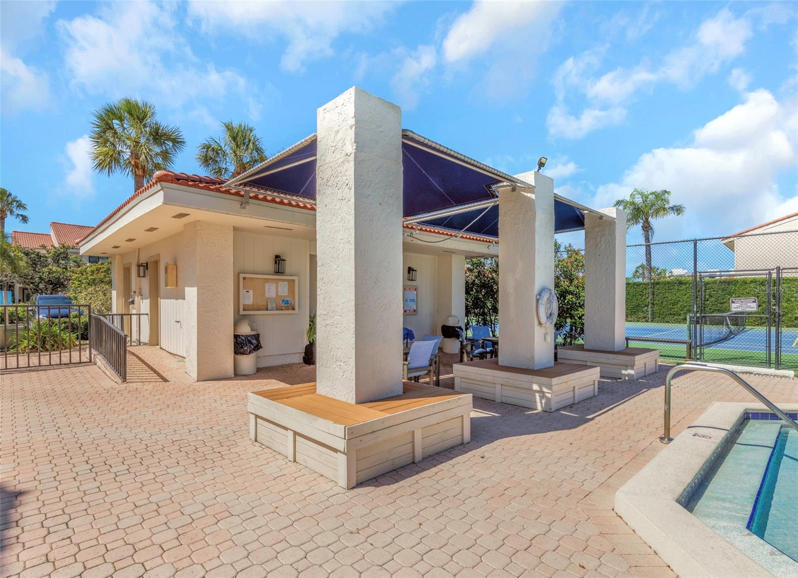 5650 ESCONDIDA BLVD S, ST PETERSBURG, FL, 33715