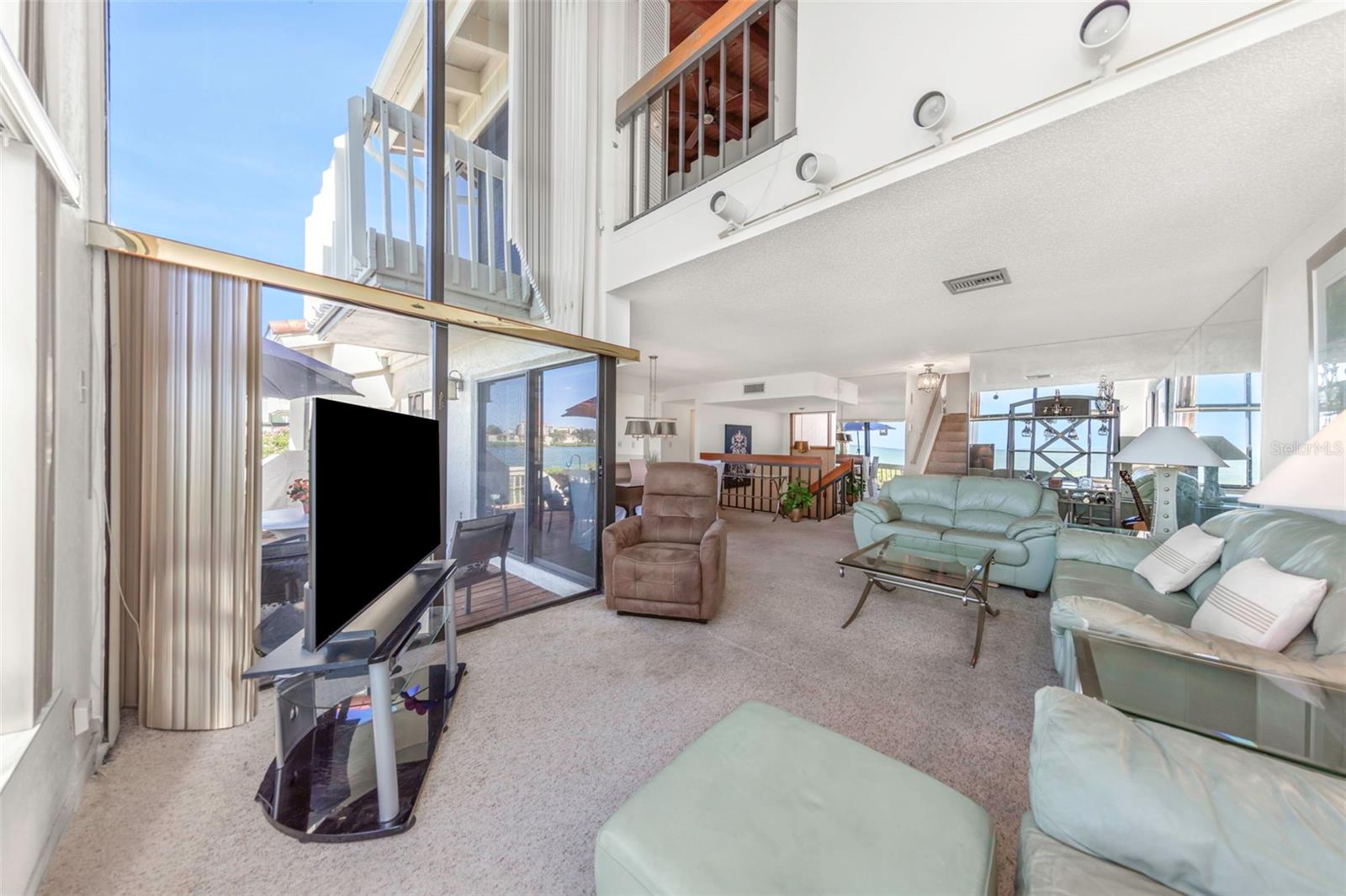 5650 ESCONDIDA BLVD S, ST PETERSBURG, FL, 33715