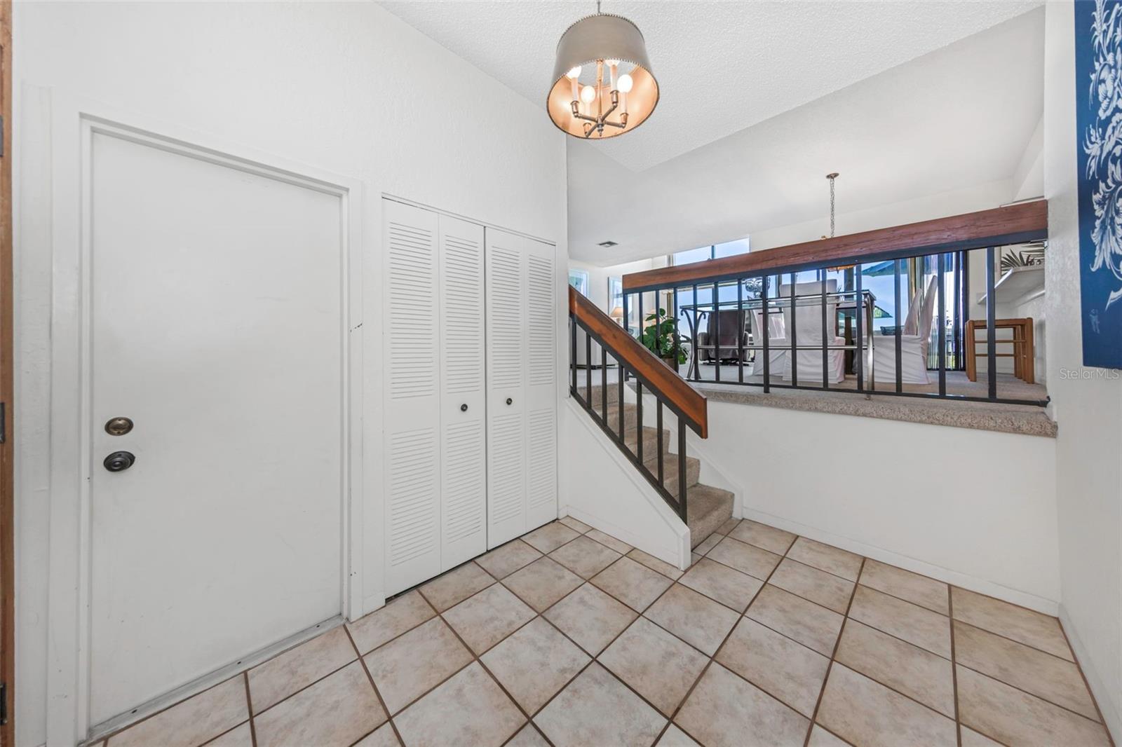 5650 ESCONDIDA BLVD S, ST PETERSBURG, FL, 33715