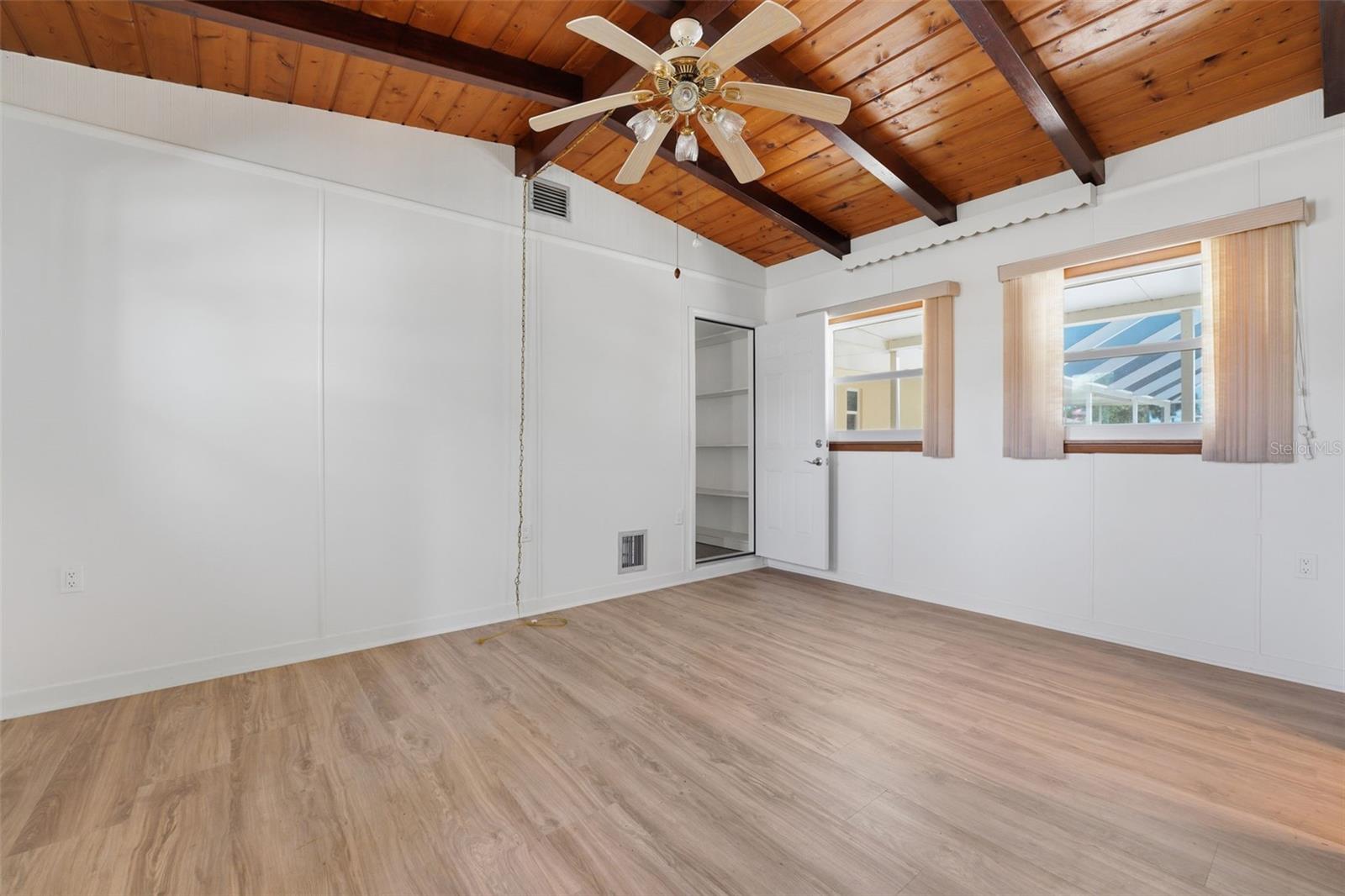 316 S MANGO ST, ENGLEWOOD, FL, 34223