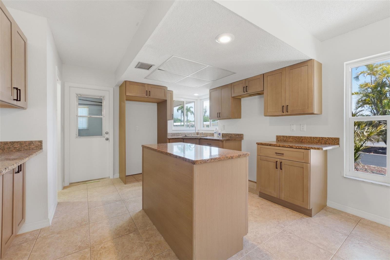 316 S MANGO ST, ENGLEWOOD, FL, 34223