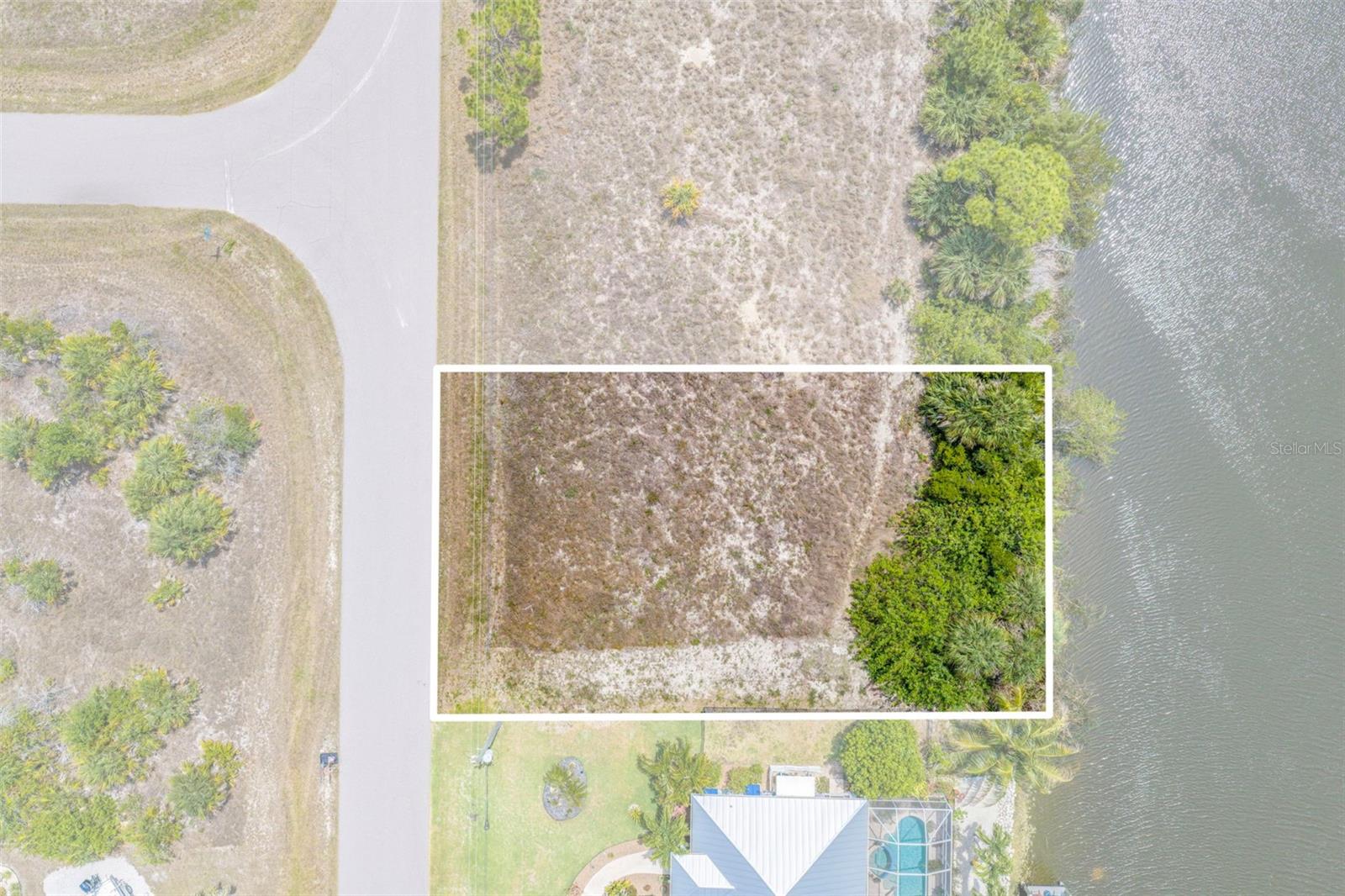 15424 HENNIPEN CIR, PORT CHARLOTTE, FL, 33981