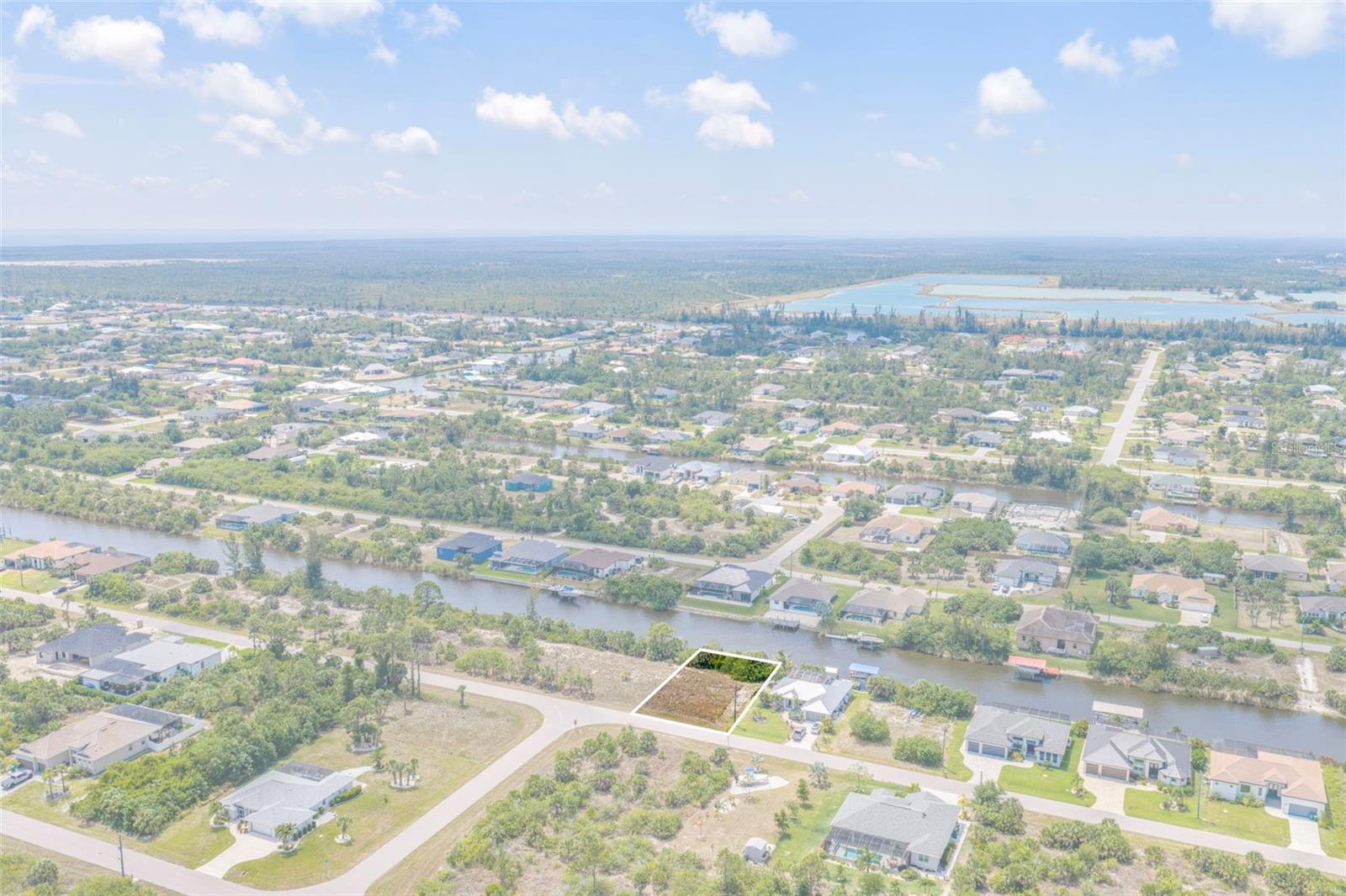 15424 HENNIPEN CIR, PORT CHARLOTTE, FL, 33981