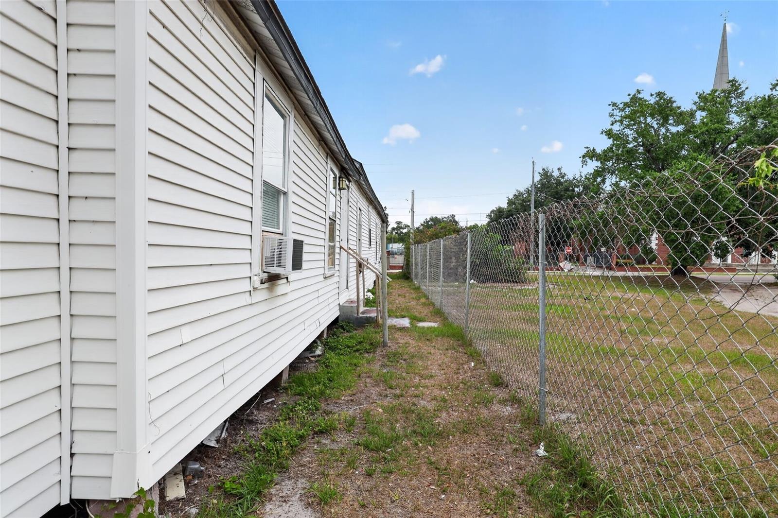 2930 N TAMPA ST, TAMPA, FL, 33602