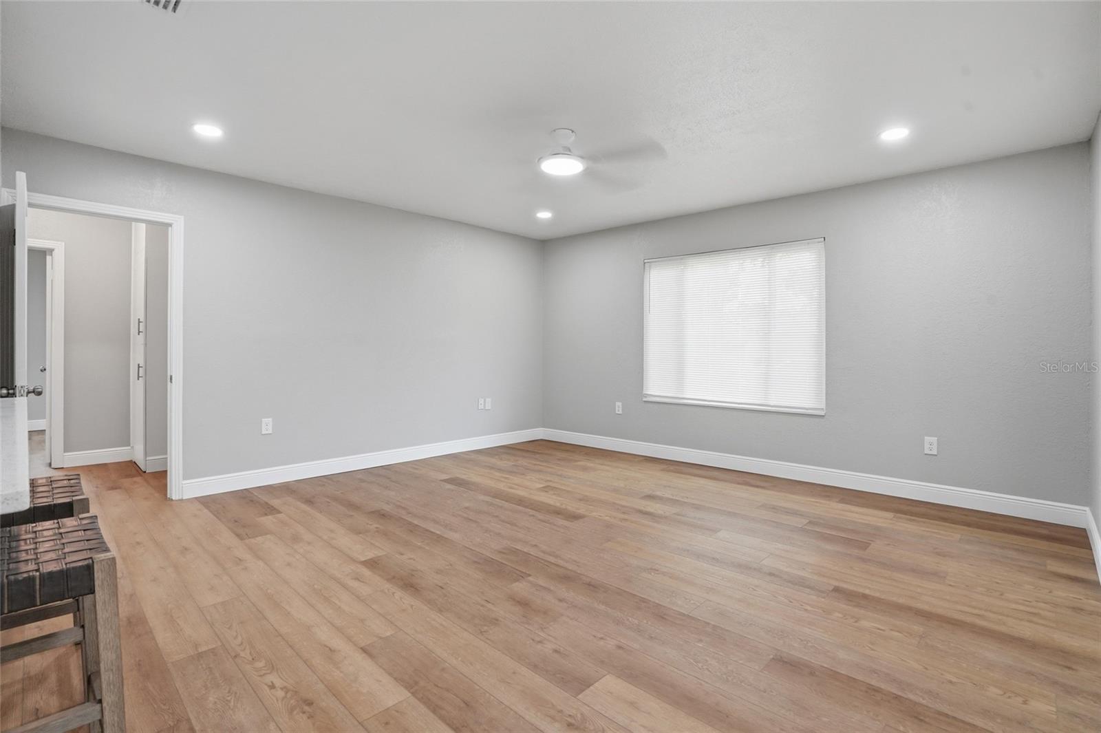 1013 N BASK DR, TAMPA, FL, 33603