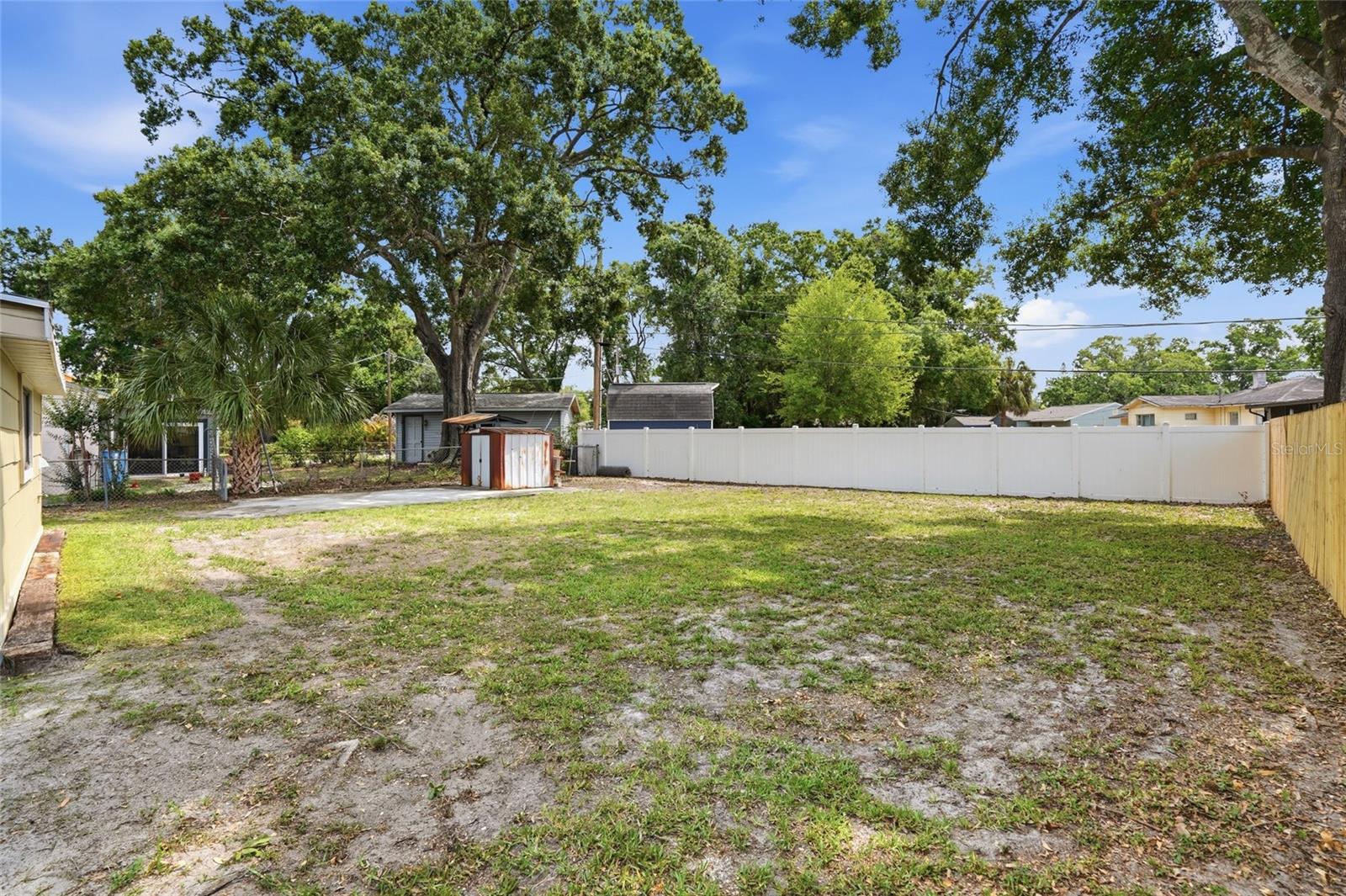 1013 N BASK DR, TAMPA, FL, 33603