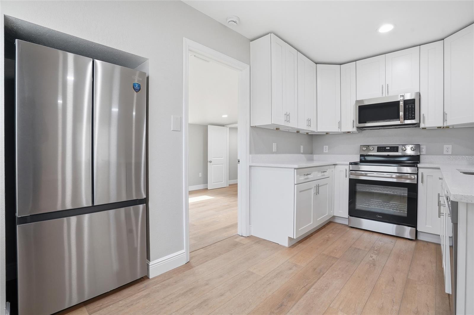 1013 N BASK DR, TAMPA, FL, 33603