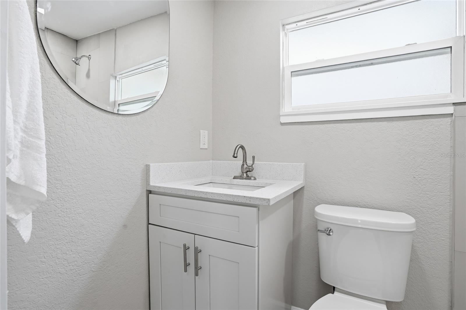 1013 N BASK DR, TAMPA, FL, 33603