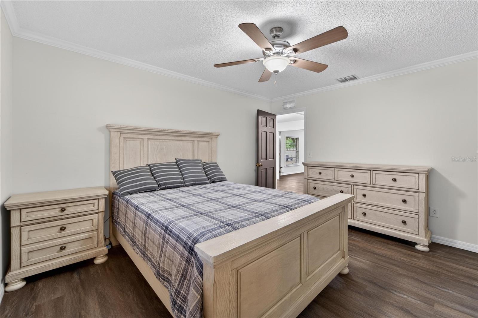903 OLD DARBY ST, SEFFNER, FL, 33584
