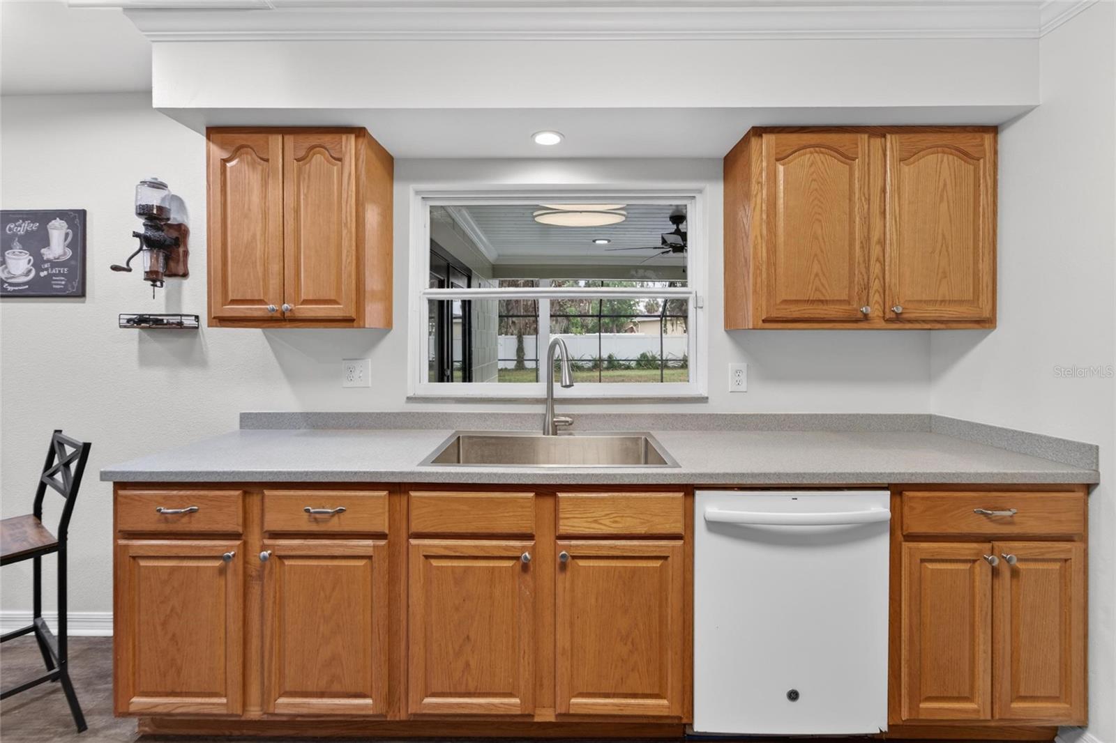 903 OLD DARBY ST, SEFFNER, FL, 33584