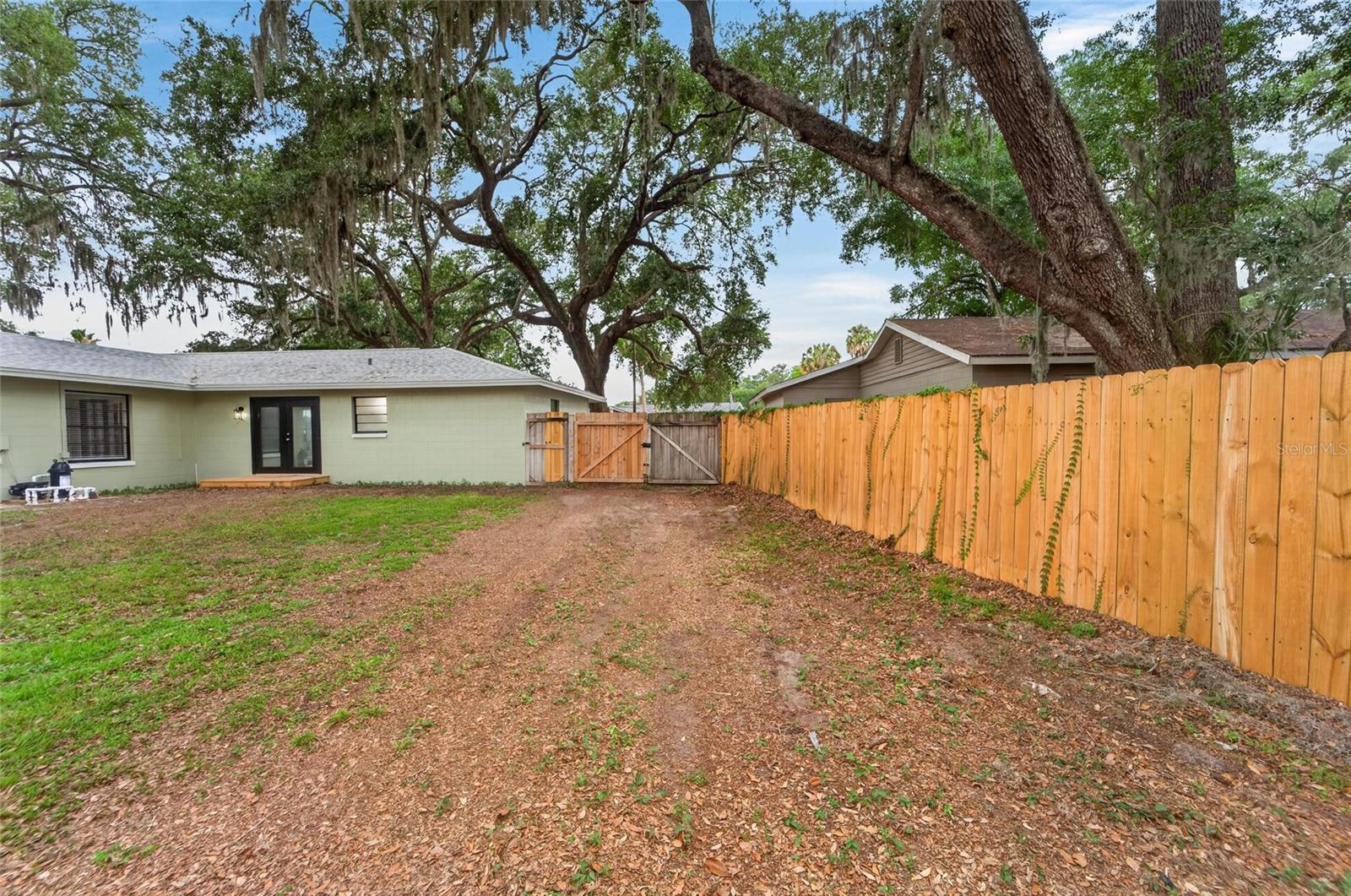 903 OLD DARBY ST, SEFFNER, FL, 33584
