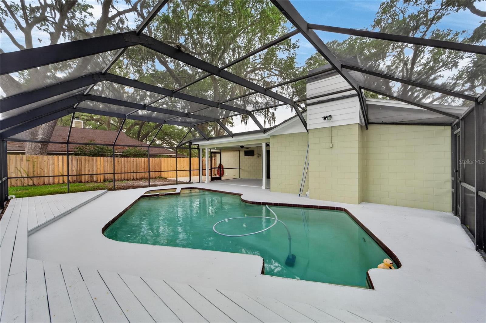 903 OLD DARBY ST, SEFFNER, FL, 33584