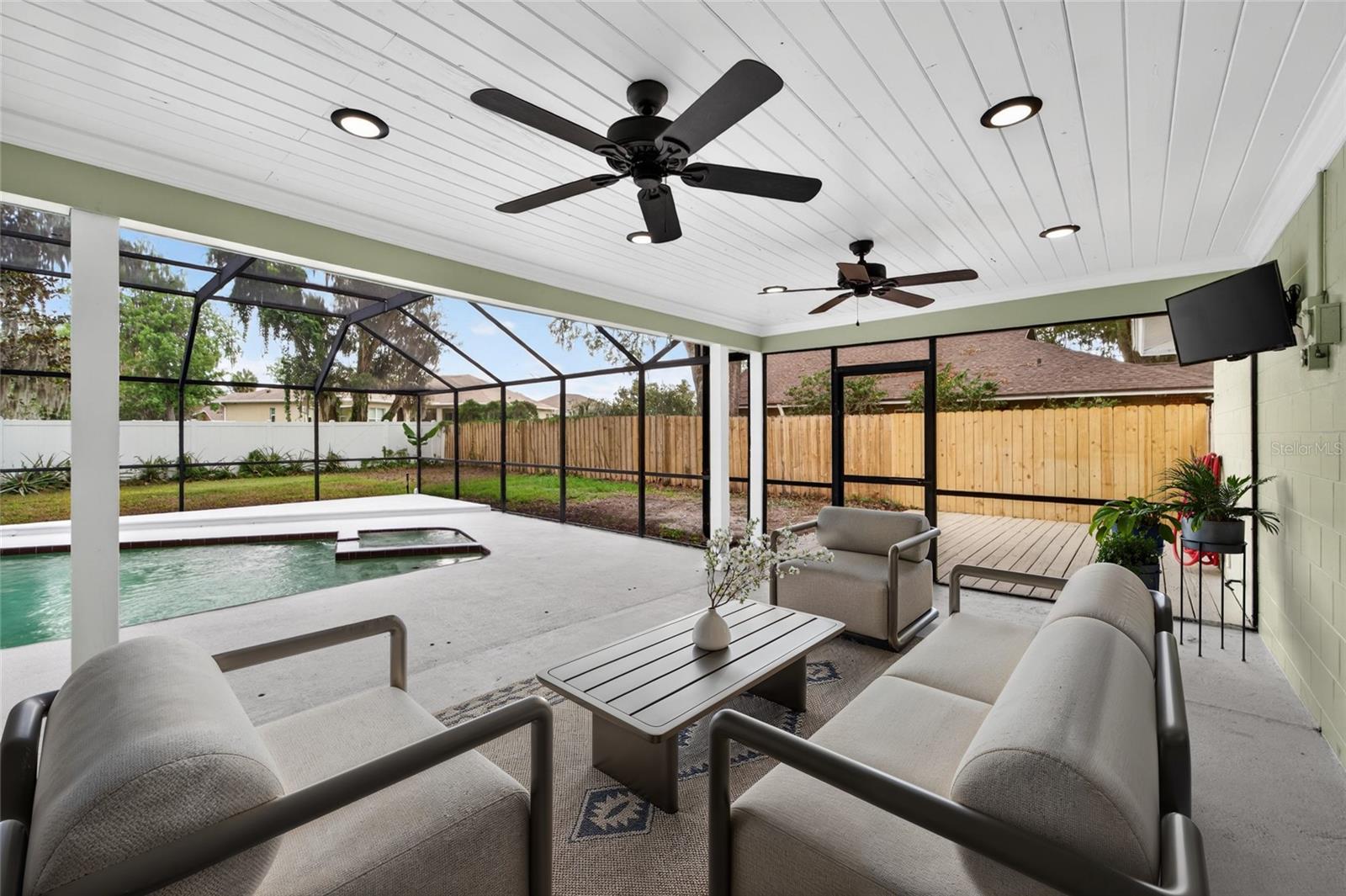 903 OLD DARBY ST, SEFFNER, FL, 33584