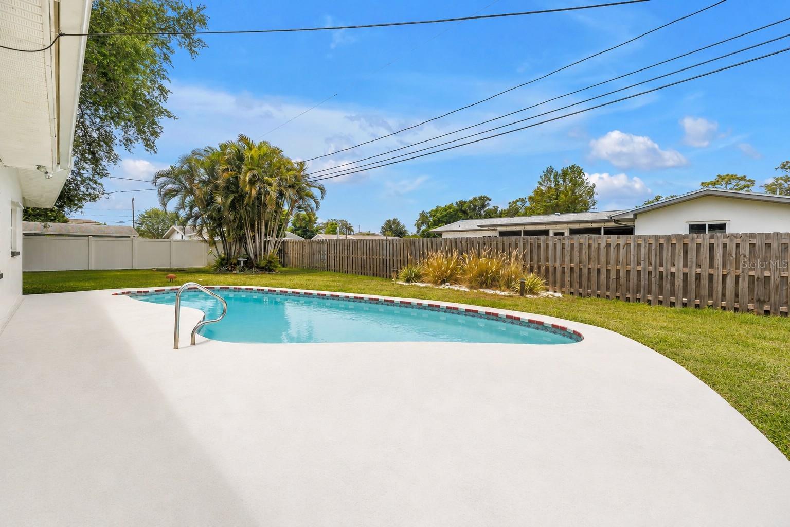 1550 IDLE DR, LARGO, FL, 33756