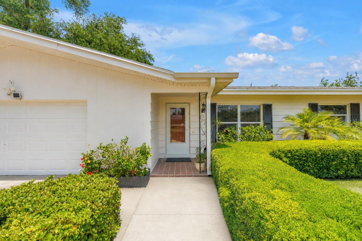 1550 IDLE DR, LARGO, FL, 33756