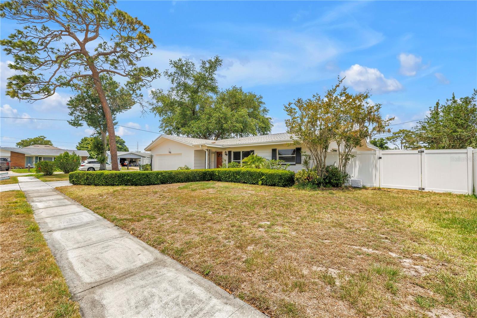 1550 IDLE DR, LARGO, FL, 33756