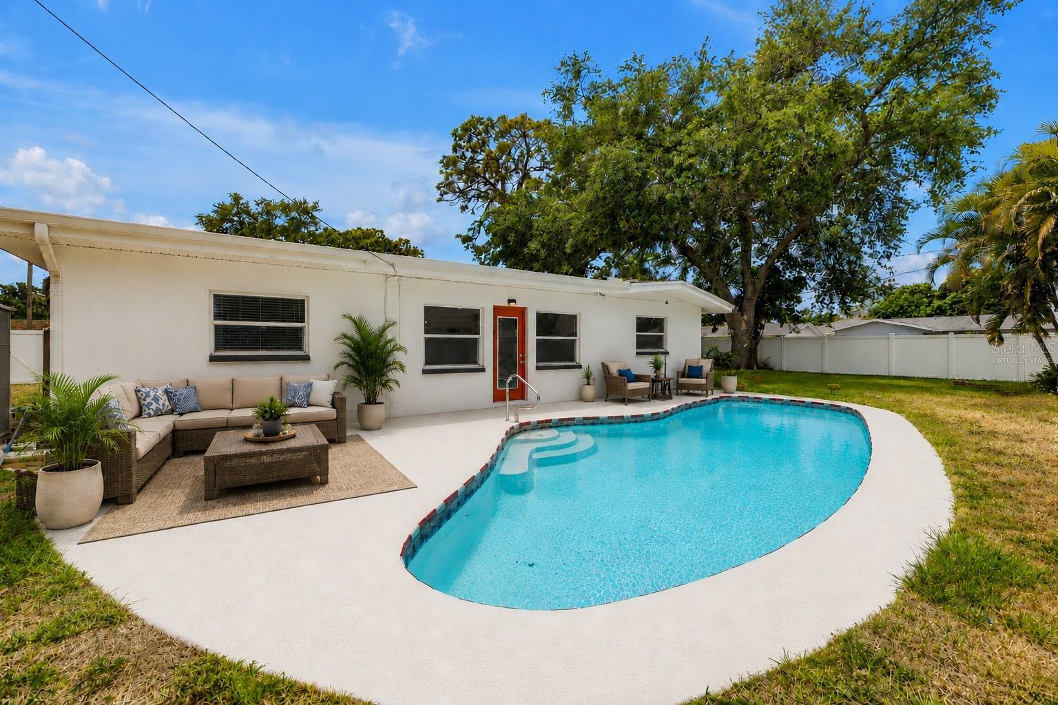 1550 IDLE DR, LARGO, FL, 33756