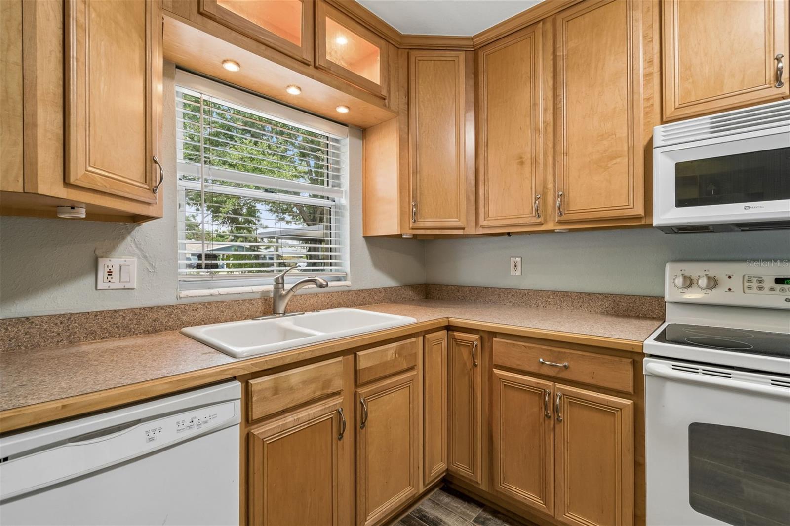 5598 14TH AVE N, ST PETERSBURG, FL, 33710