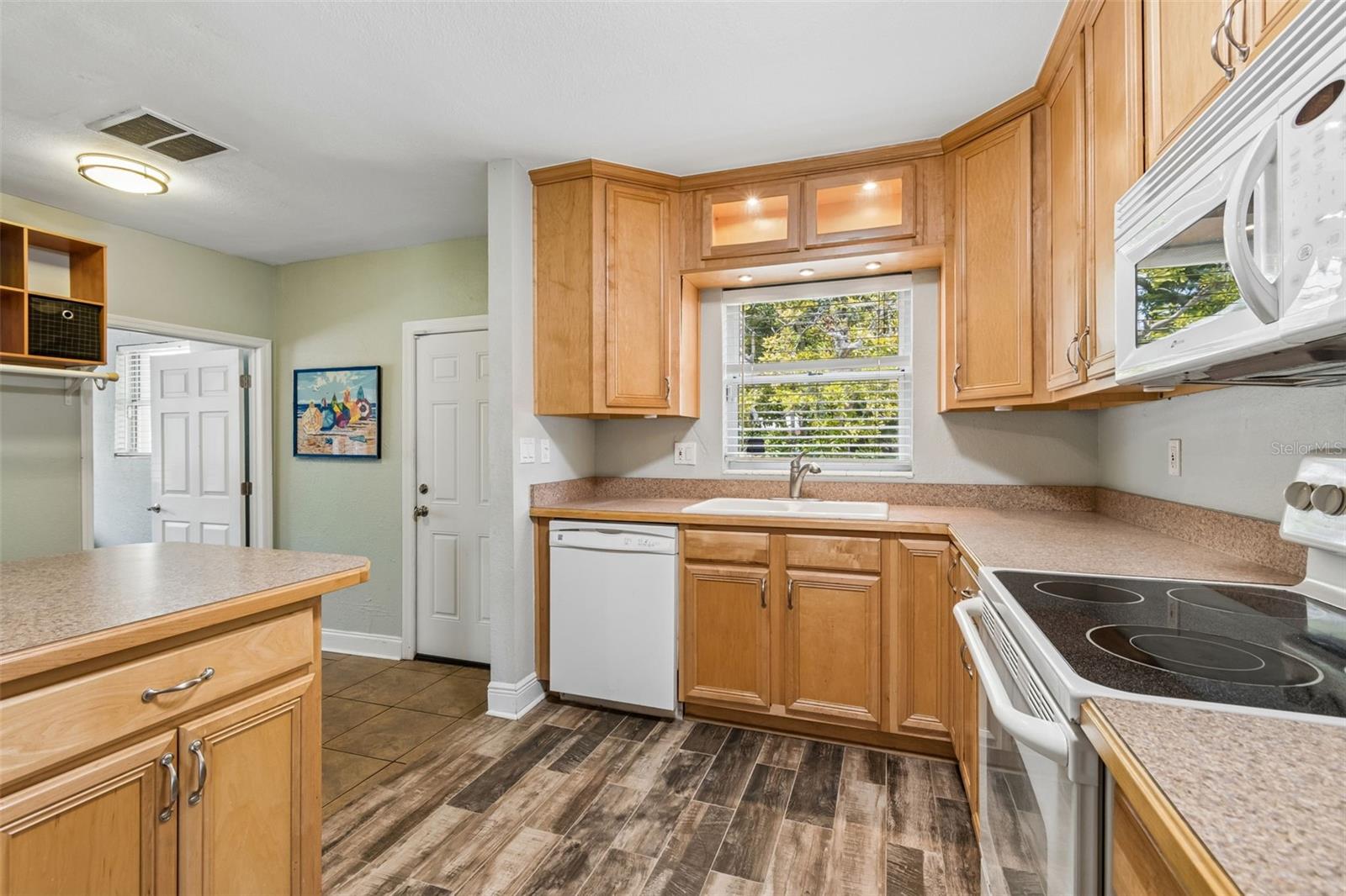 5598 14TH AVE N, ST PETERSBURG, FL, 33710