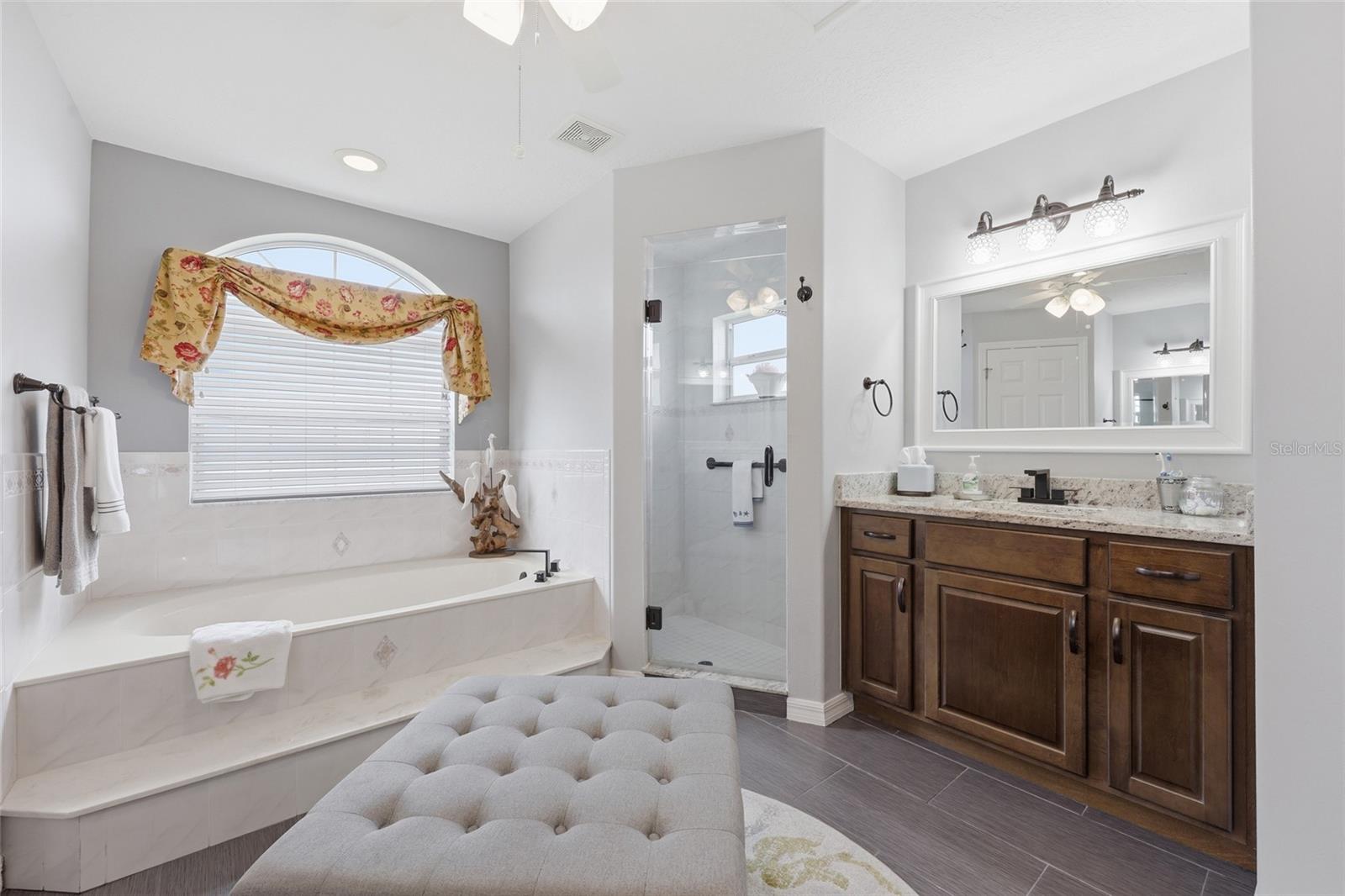 4 PROVIDENCE LN, PALM COAST, FL, 32164