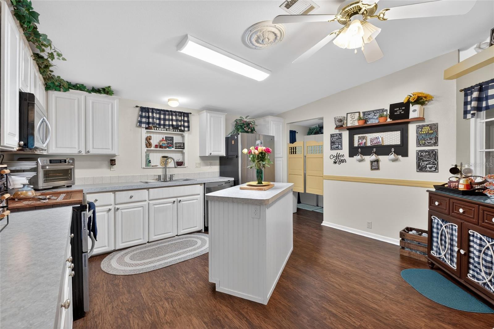 9706 US HIGHWAY 301, DADE CITY, FL, 33525