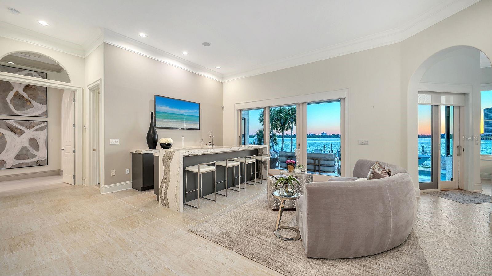 344 W ROYAL FLAMINGO DR, SARASOTA, FL, 34236