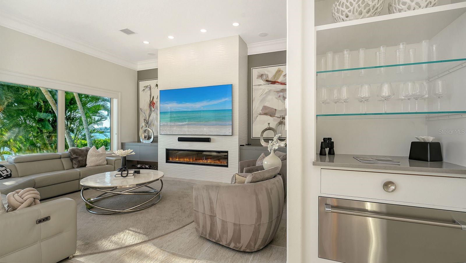 344 W ROYAL FLAMINGO DR, SARASOTA, FL, 34236