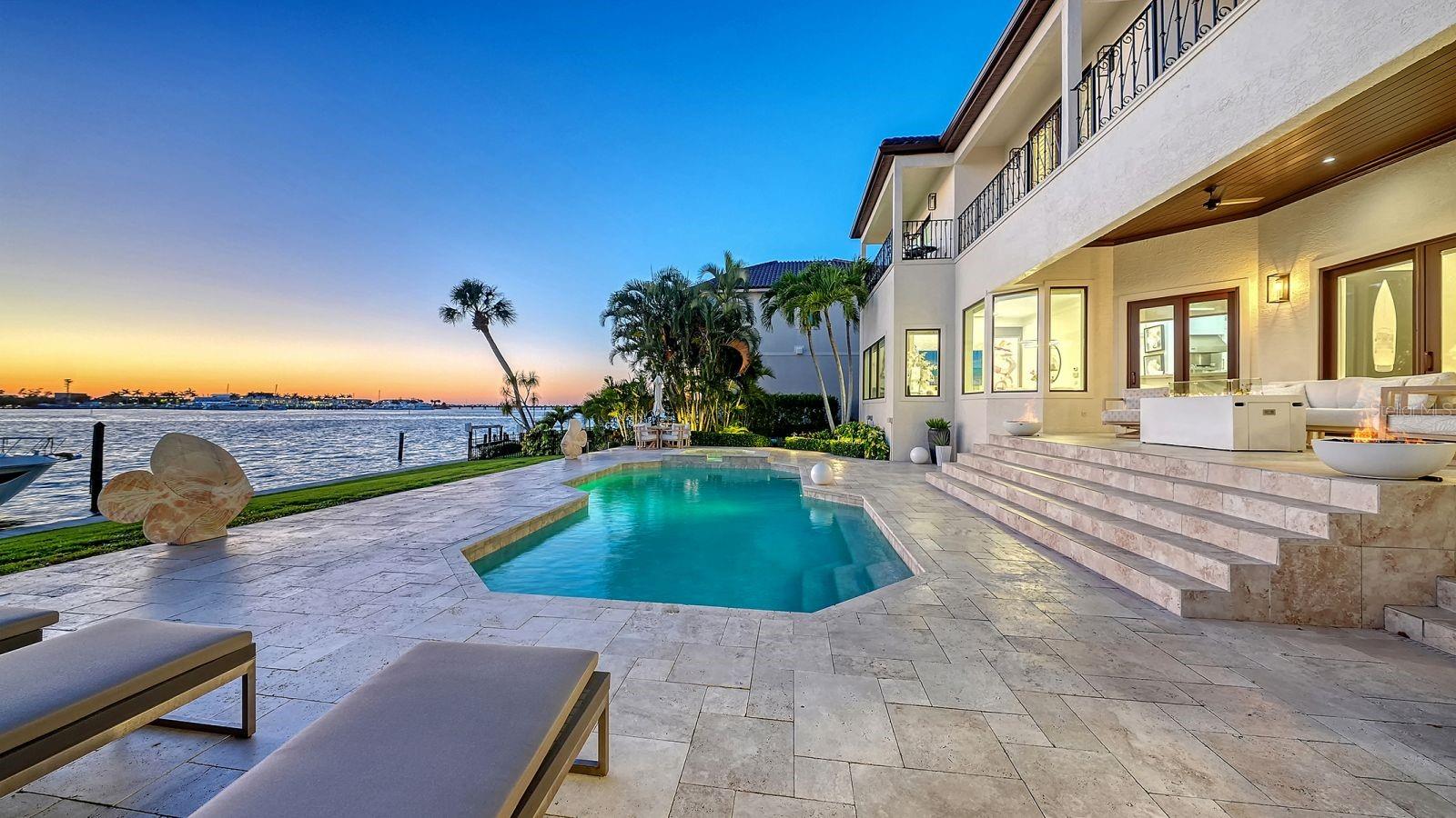 344 W ROYAL FLAMINGO DR, SARASOTA, FL, 34236