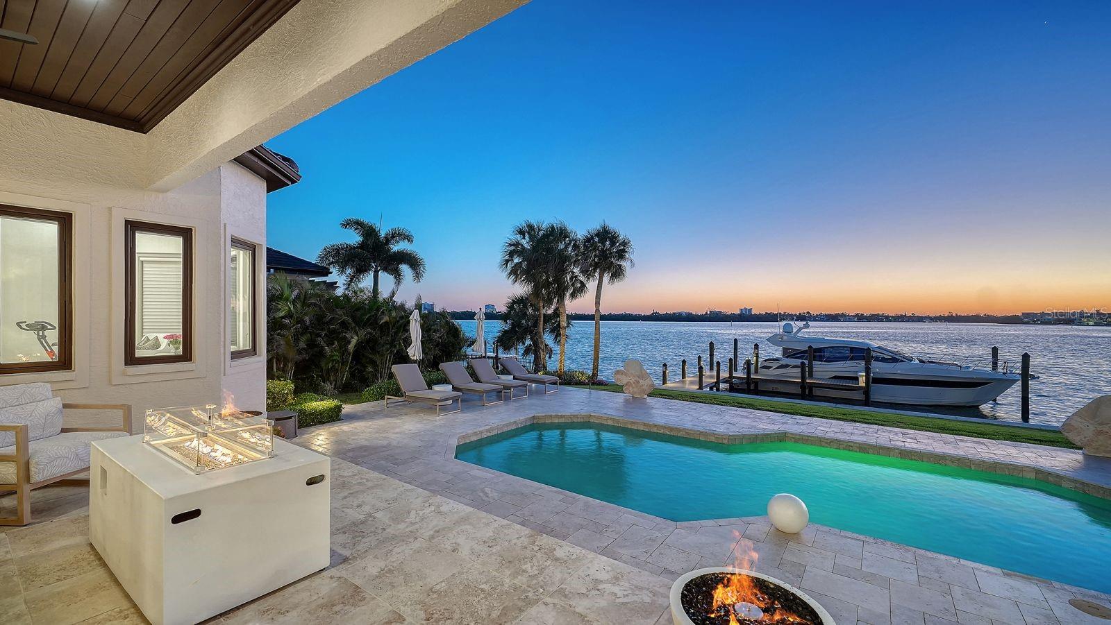 344 W ROYAL FLAMINGO DR, SARASOTA, FL, 34236