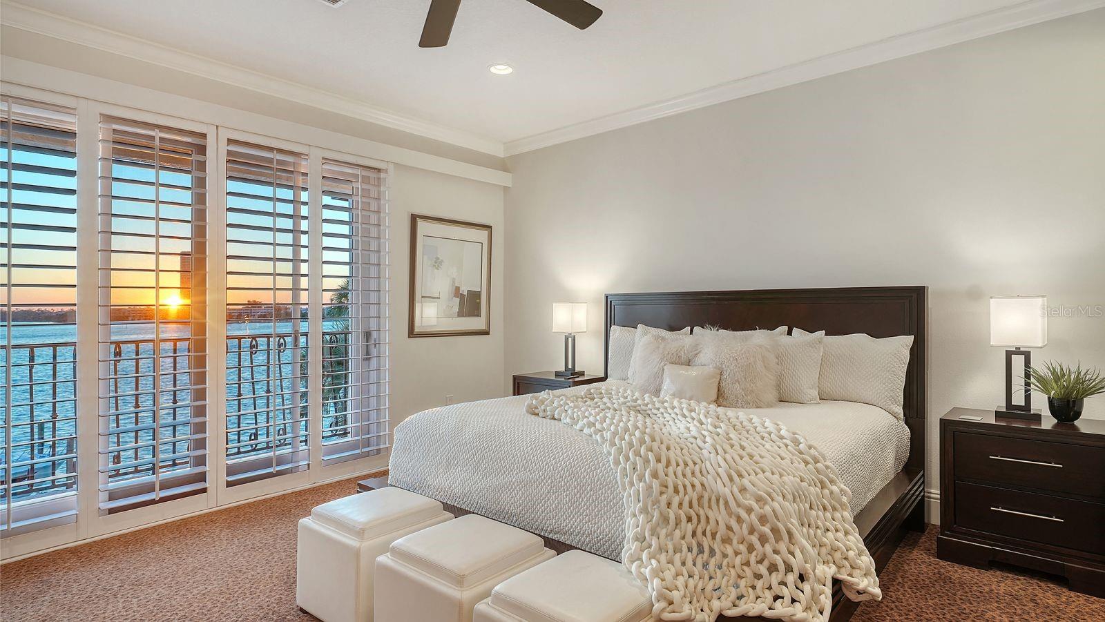 344 W ROYAL FLAMINGO DR, SARASOTA, FL, 34236