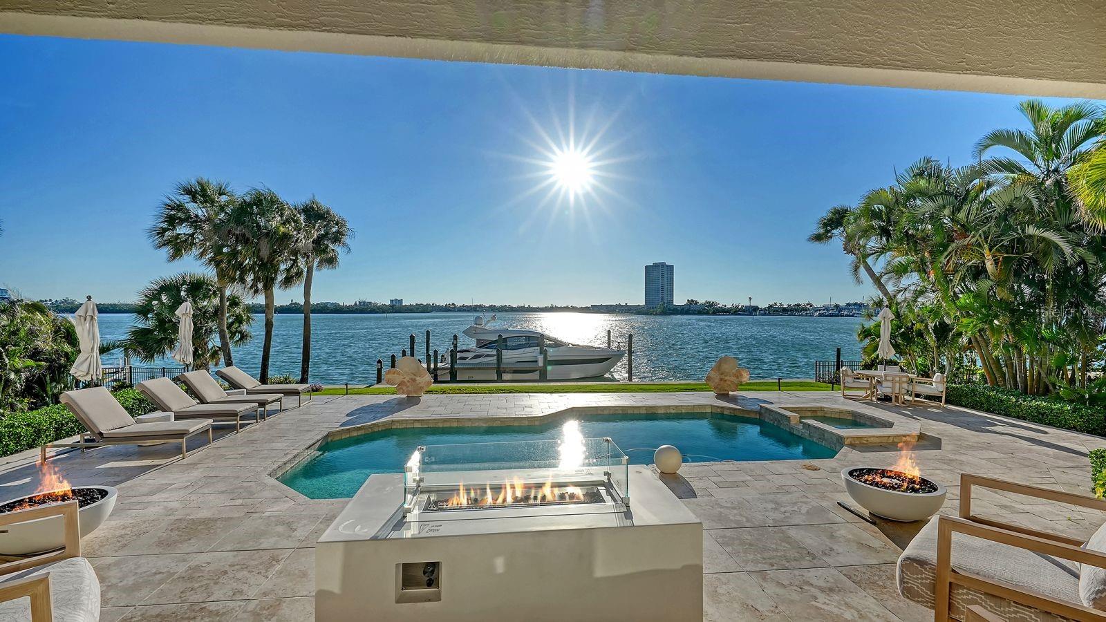 344 W ROYAL FLAMINGO DR, SARASOTA, FL, 34236