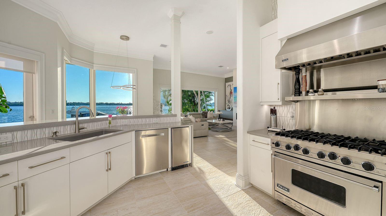 344 W ROYAL FLAMINGO DR, SARASOTA, FL, 34236