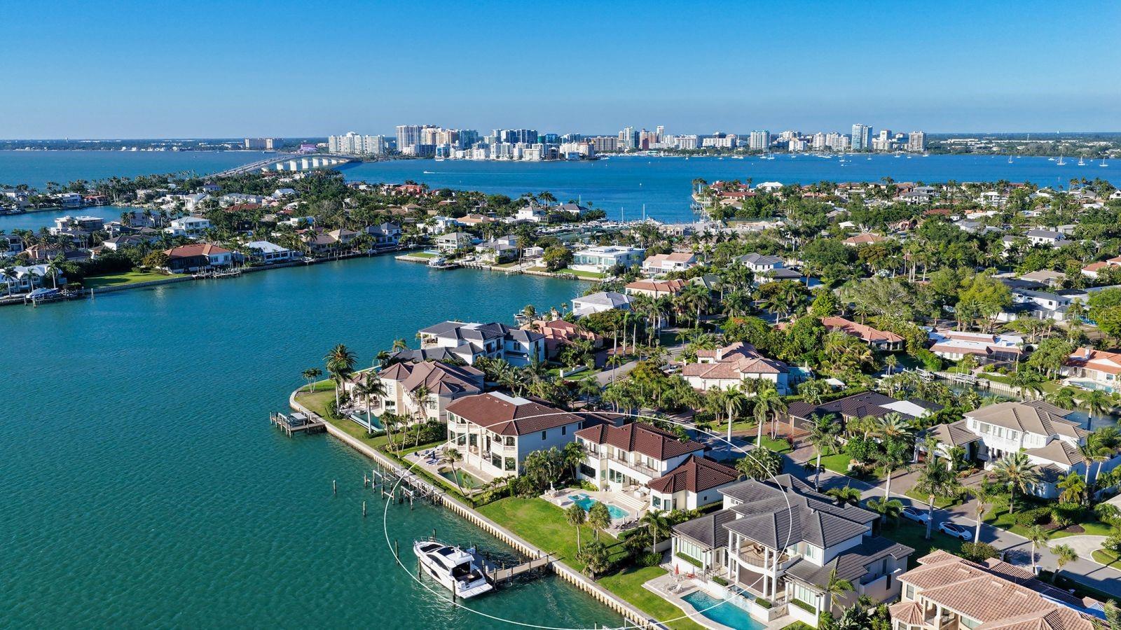 344 W ROYAL FLAMINGO DR, SARASOTA, FL, 34236