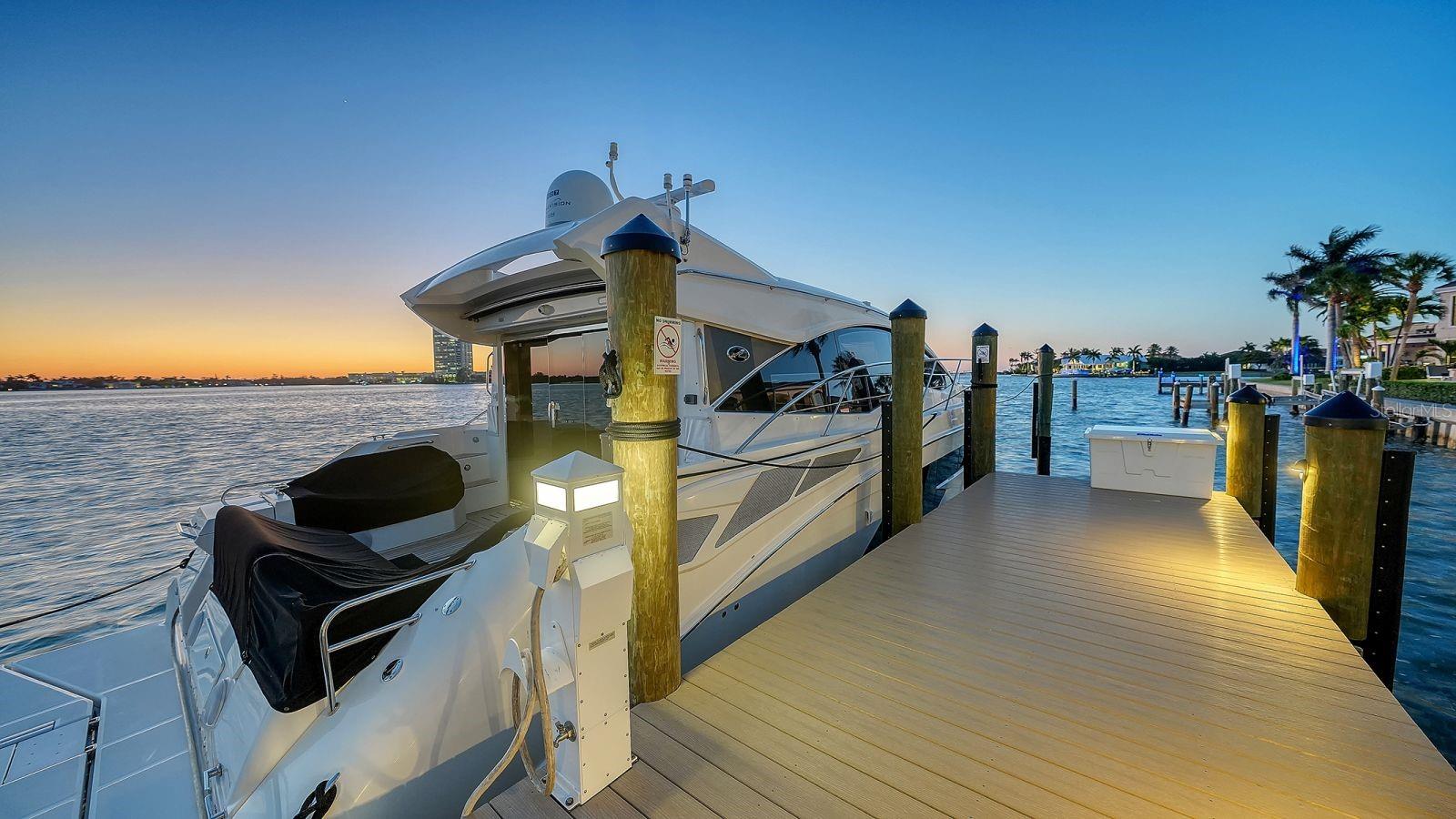 344 W ROYAL FLAMINGO DR, SARASOTA, FL, 34236