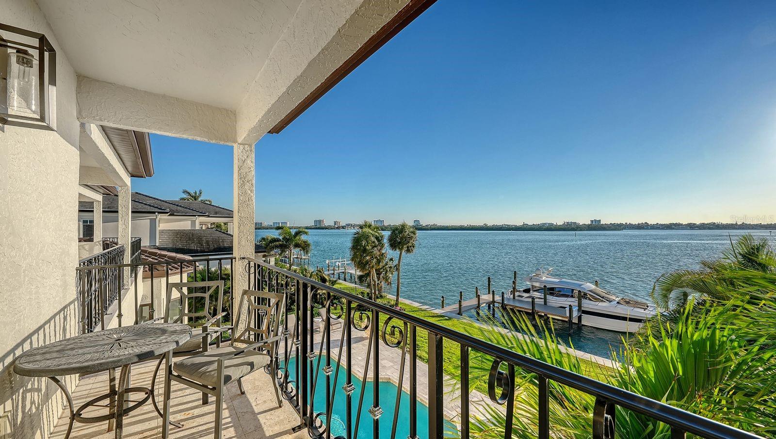 344 W ROYAL FLAMINGO DR, SARASOTA, FL, 34236