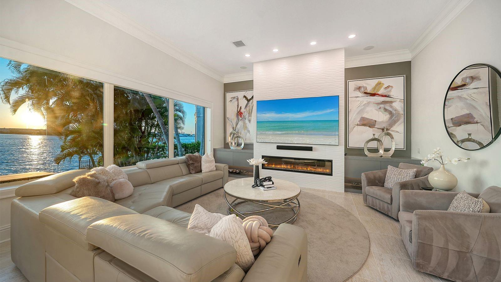 344 W ROYAL FLAMINGO DR, SARASOTA, FL, 34236