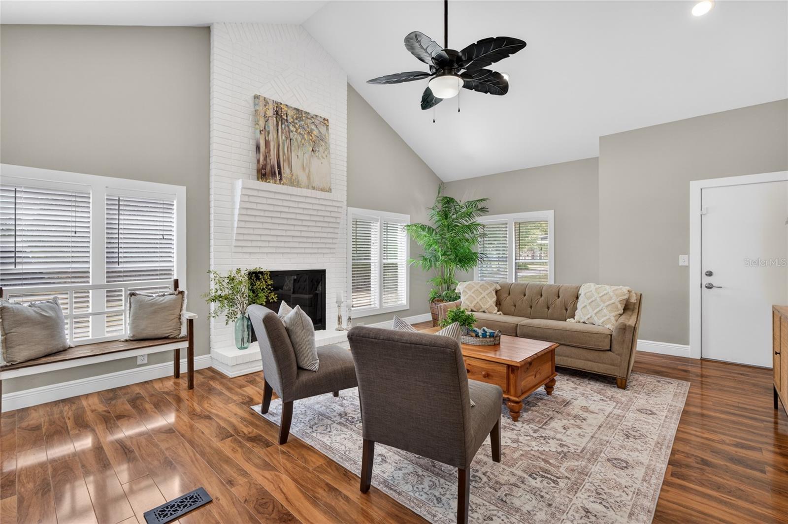 130 BULL POND LN, HAWTHORNE, FL, 32640