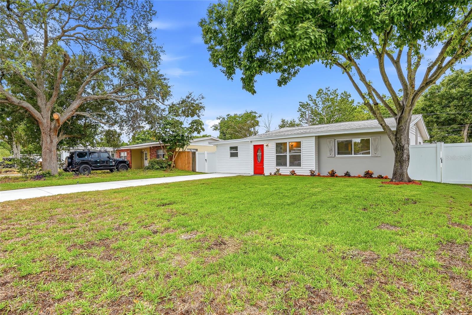 2164 RIVIERA DR, CLEARWATER, FL, 33763
