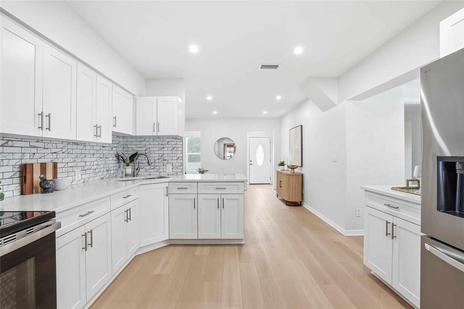 2164 RIVIERA DR, CLEARWATER, FL, 33763
