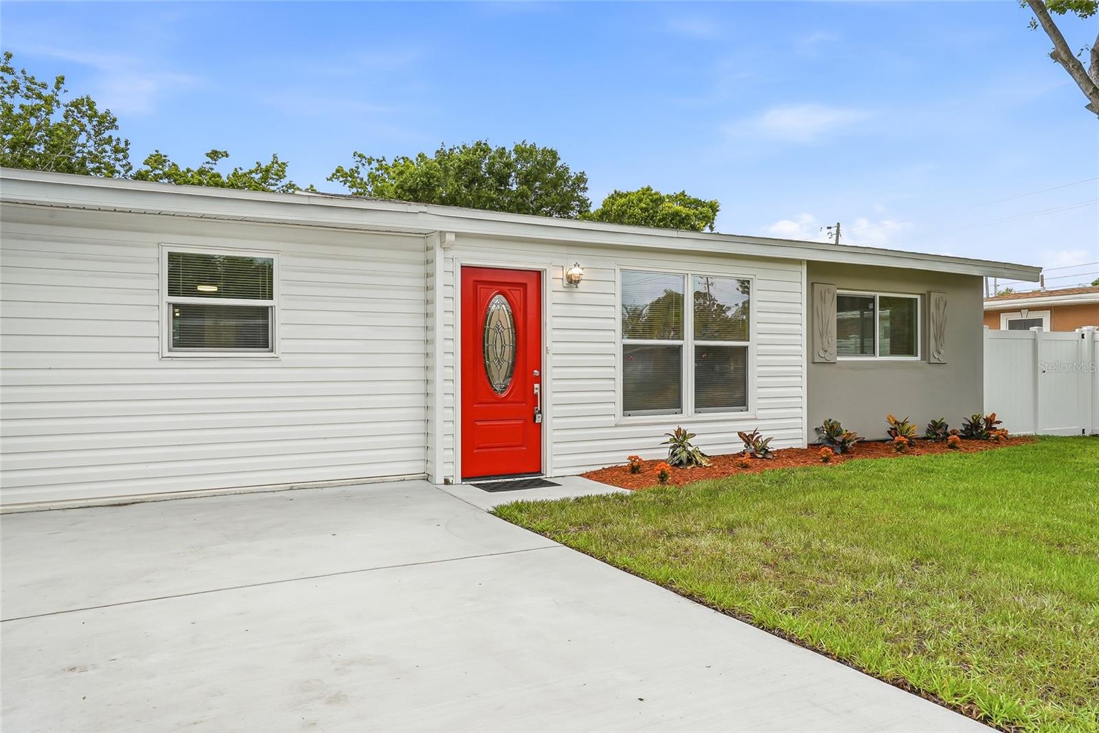 2164 RIVIERA DR, CLEARWATER, FL, 33763