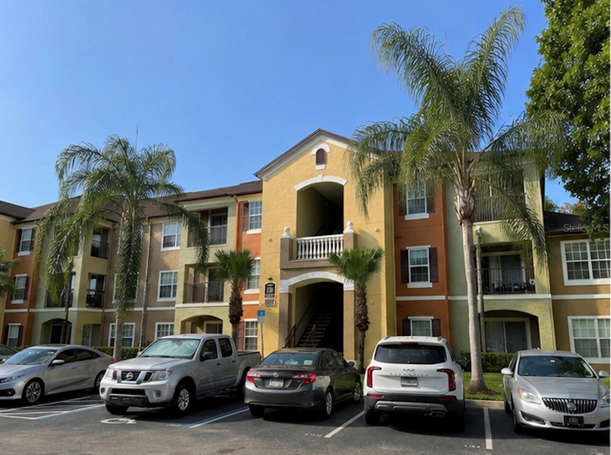 738 CREST PINES DR #728, ORLANDO, FL, 32828