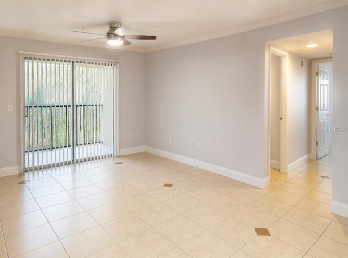 738 CREST PINES DR #728, ORLANDO, FL, 32828