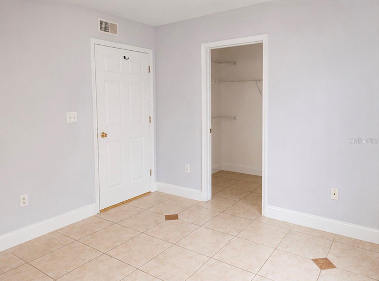 738 CREST PINES DR #728, ORLANDO, FL, 32828