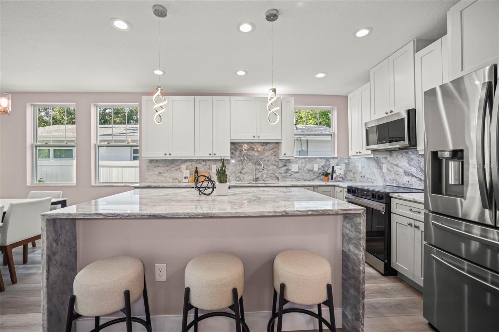 3259 EMERSON AVE S, ST PETERSBURG, FL, 33712